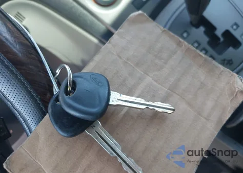 2007 Kia Rondo Ex V6 из США, поврежденный, VIN KNAFG526177118366